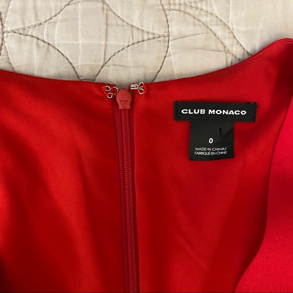 Club Monaco | Pernille Cold Shoulder Dress — Red | Size 0 - Picture 6 of 12